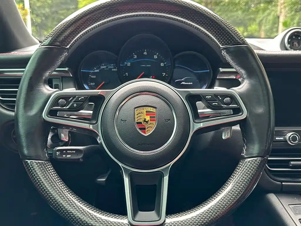 Porsche Macan 2021 — фото 7