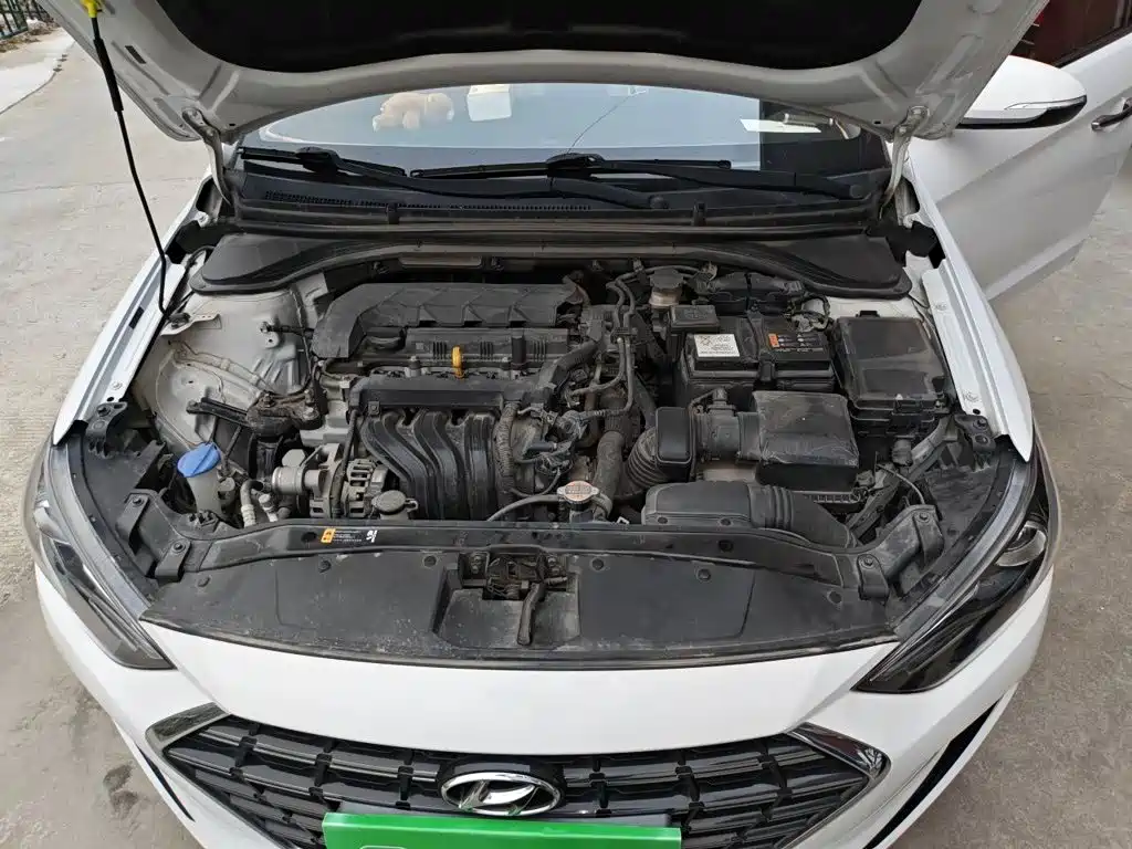 Hyundai Elantra 2019 — фото 11