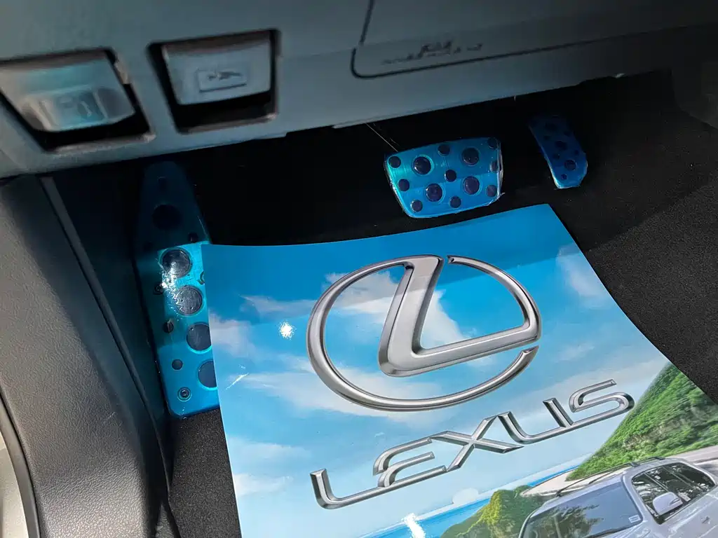 Lexus LX 2019 — фото 15