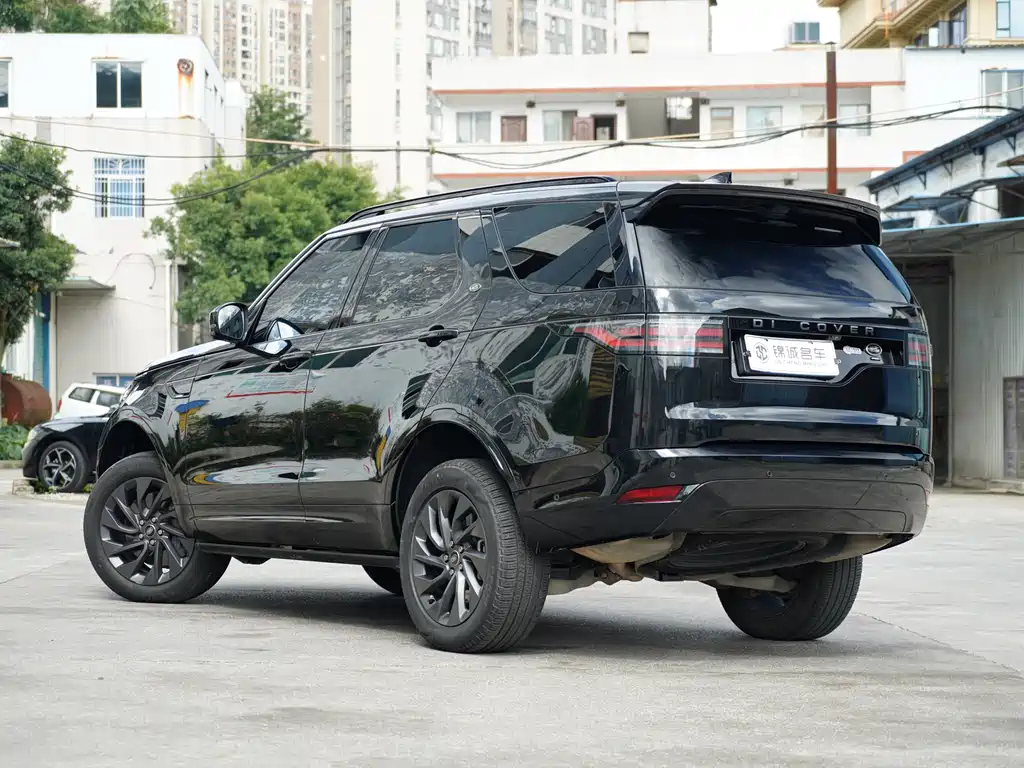 Land Rover Discovery 2023 — фото 12