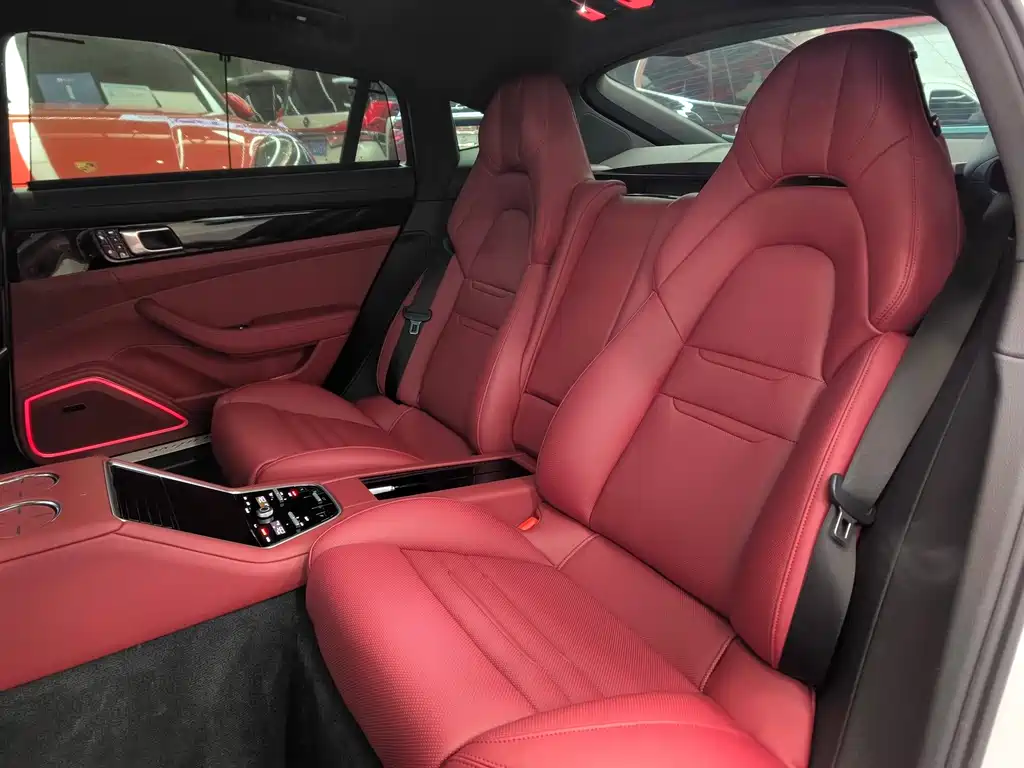 Porsche Panamera Hybrid 2018 — фото 19
