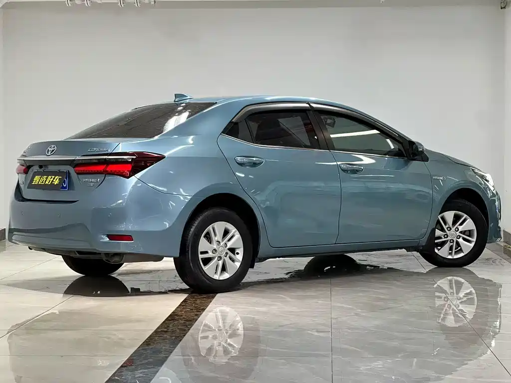 Toyota Corolla 2016 — фото 8
