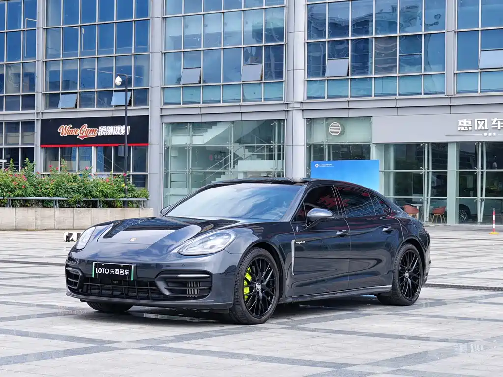 Porsche Panamera Hybrid 2022