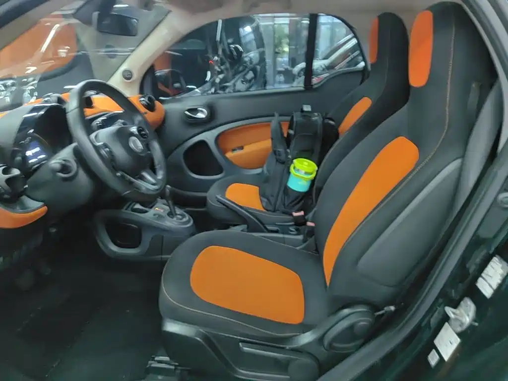 smart Fortwo 2015 — фото 17