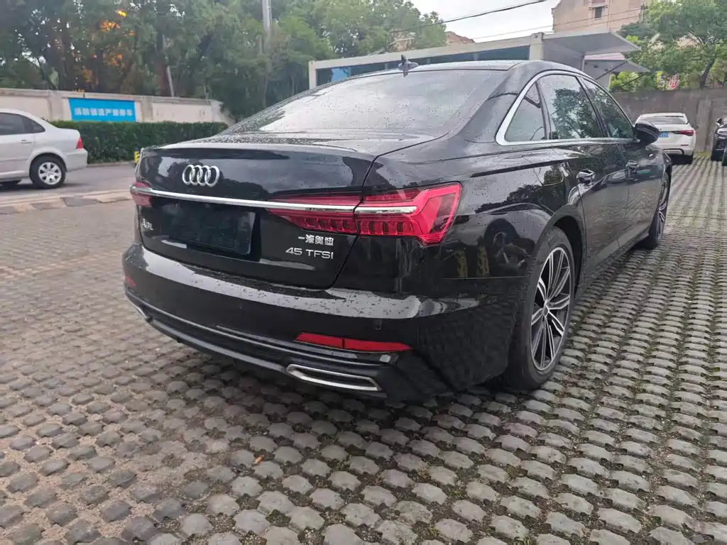 Audi A6L 2020