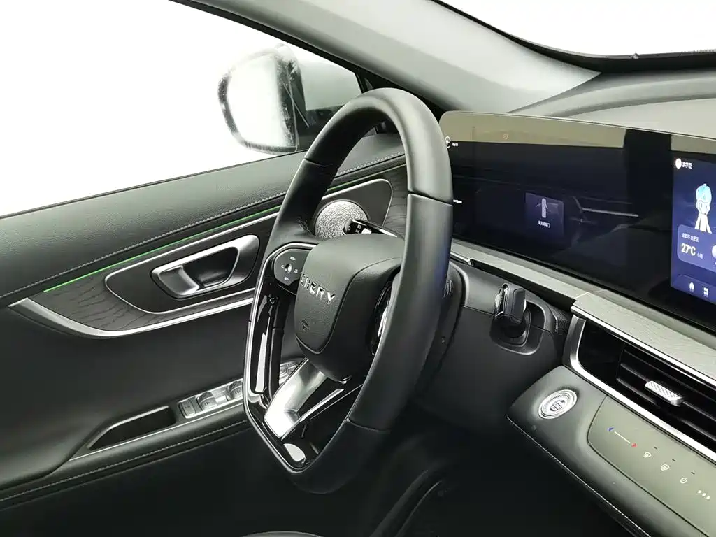 Chery Tiggo 8 PRO New Energy 2025 — фото 22