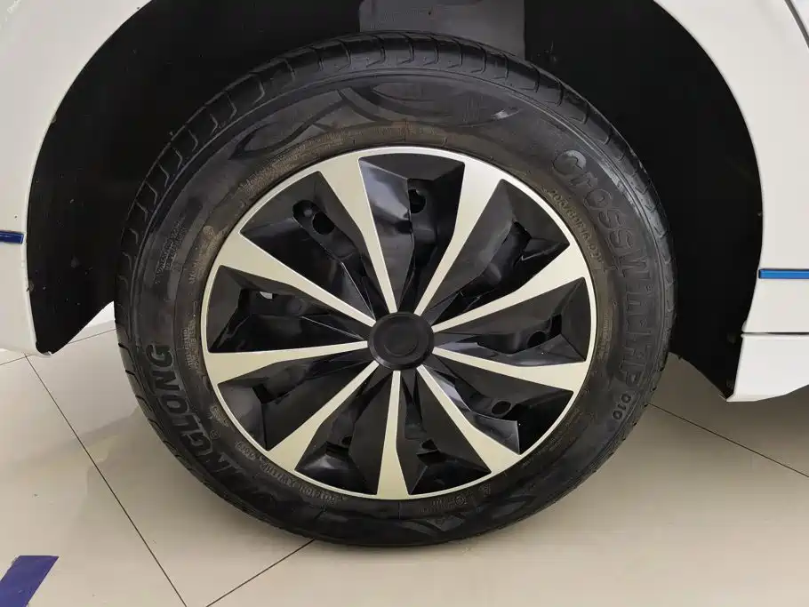 BYD e2 2020