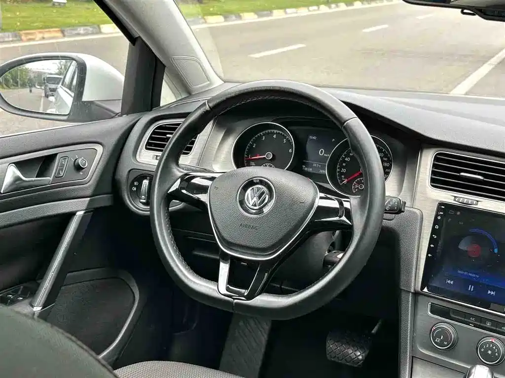 Volkswagen Golf 2014