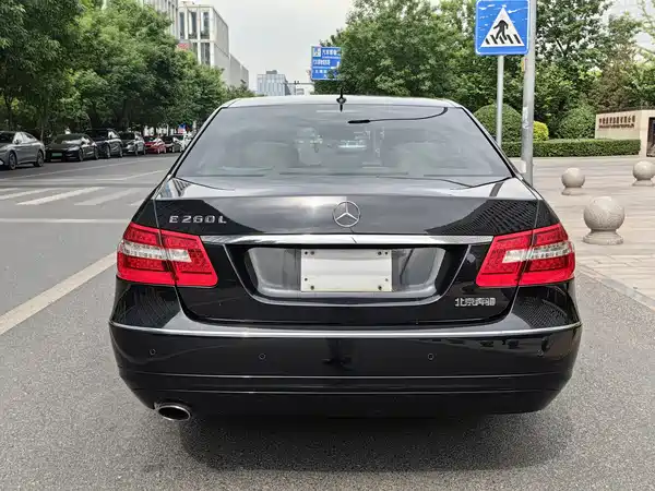 Mercedes-Benz E-Class 2012