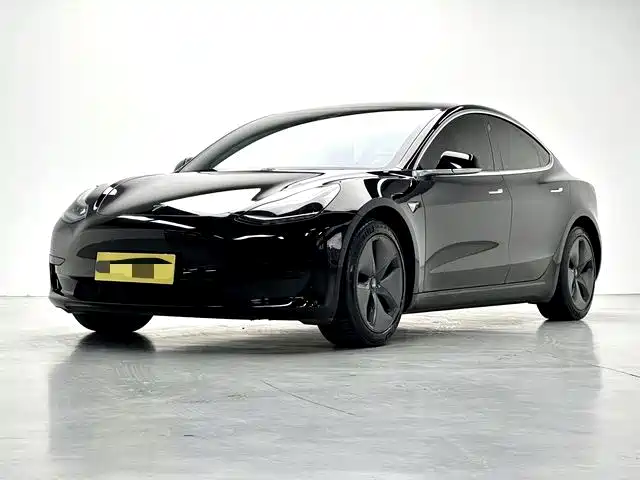 Tesla Model 3 2020 — фото 1