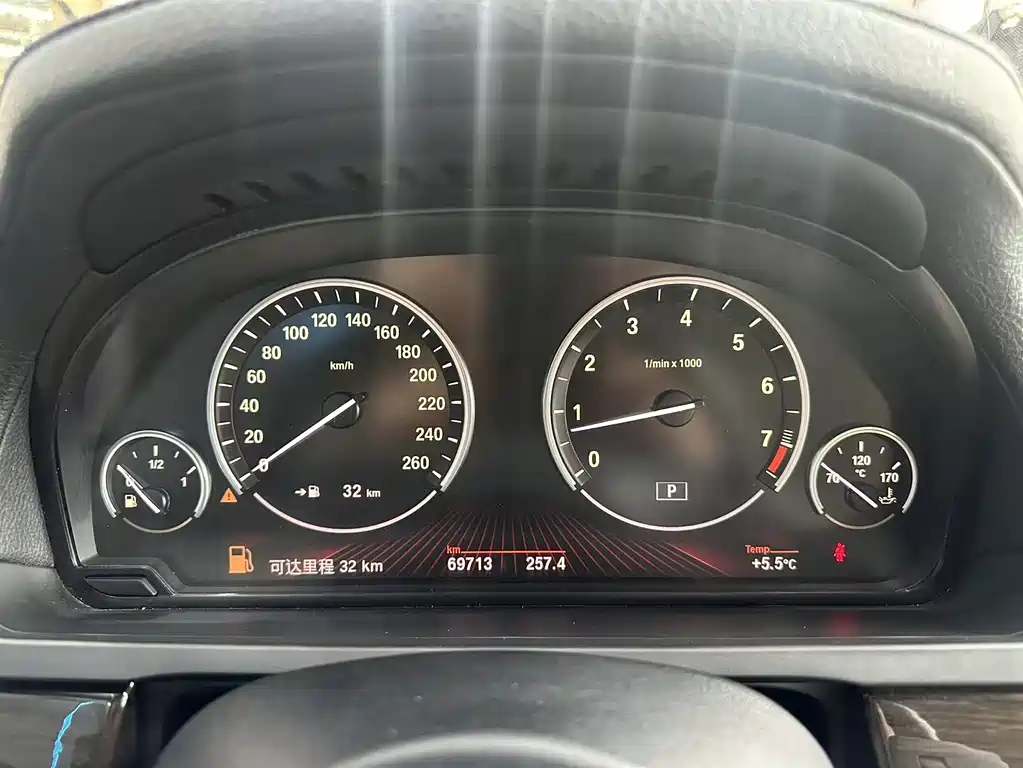 BMW 7 Series 2010 — фото 12