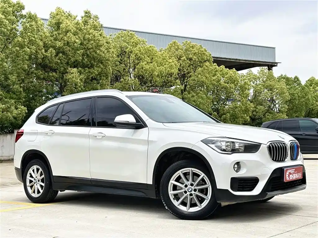 BMW X1 2019 — фото 3