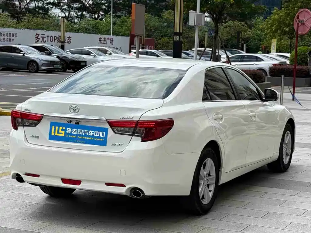 Toyota Reiz 2017