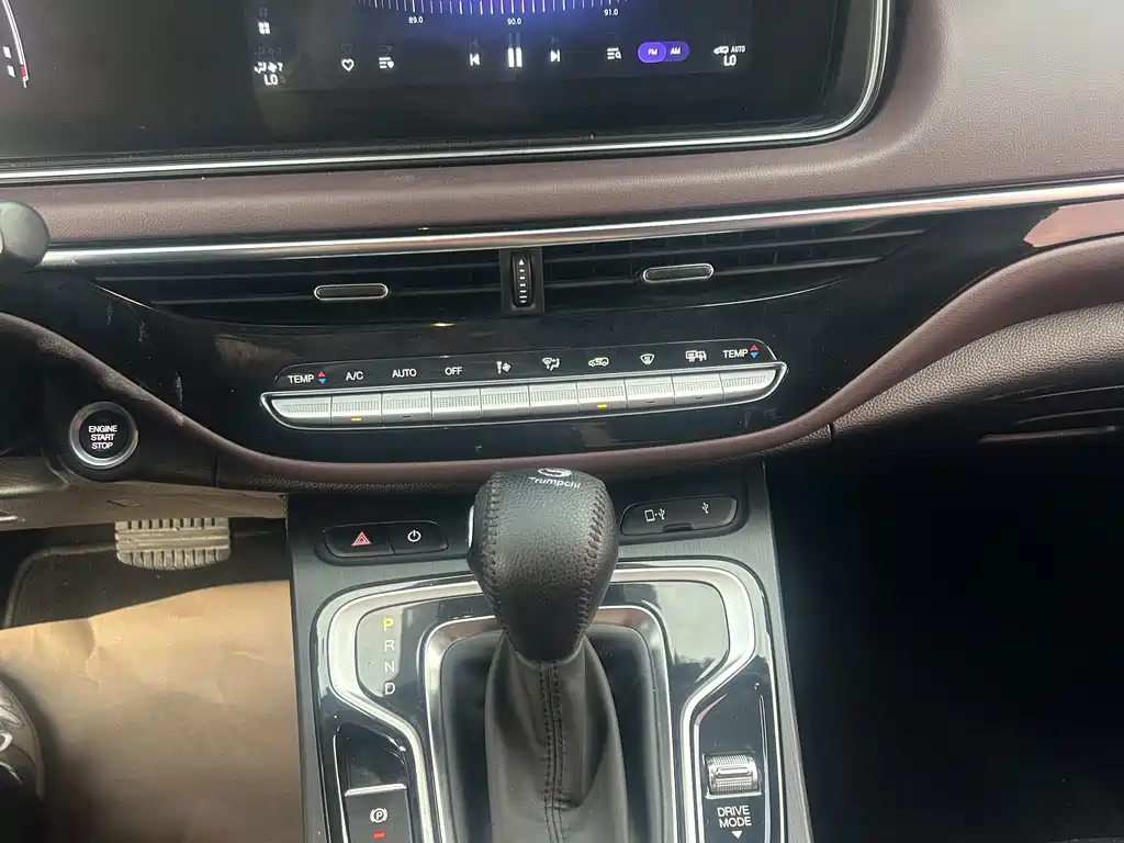 GAC Trumpchi M6 2022 — фото 8