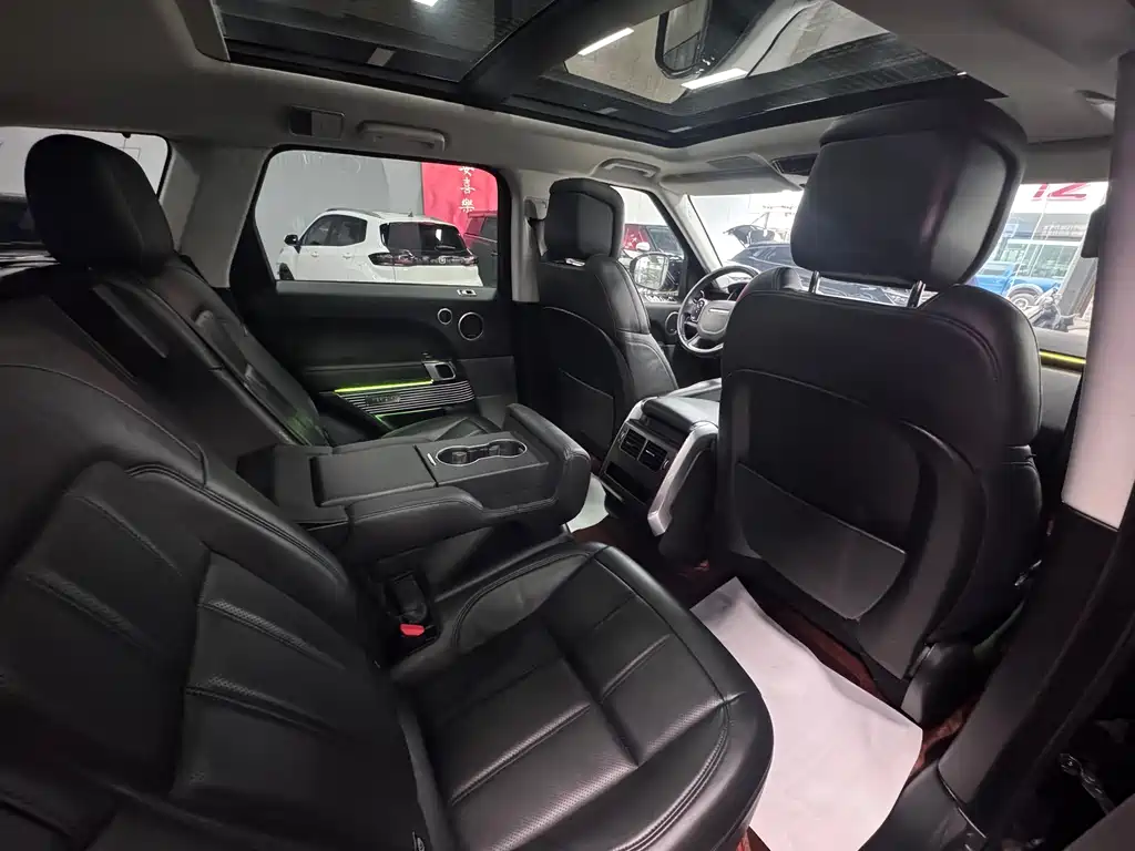 Land Rover Sport PHEV 2021 — фото 12