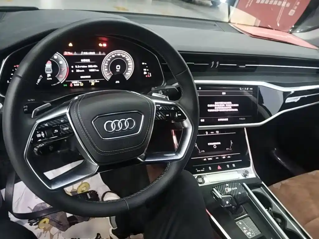 Audi A7L 2024 — фото 10