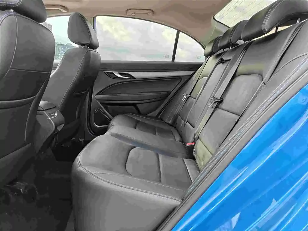 Geely New Energy 2018 — фото 18