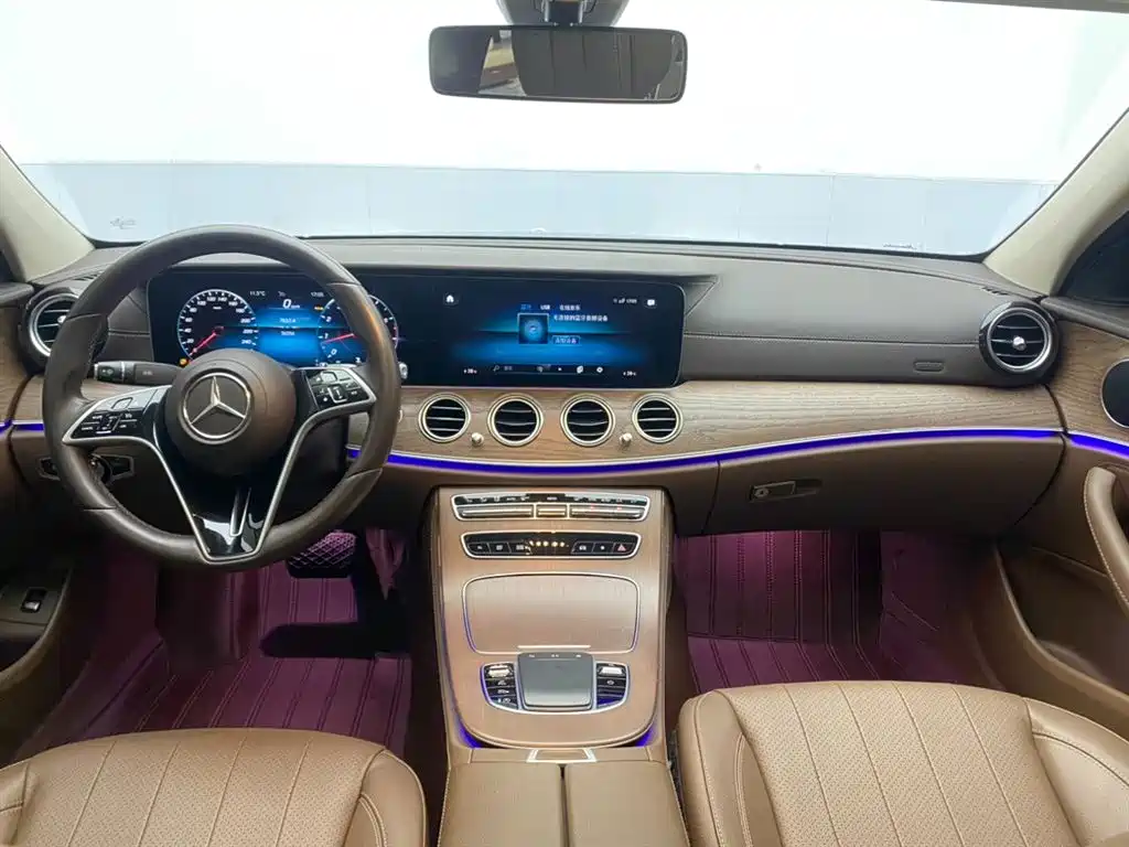 Mercedes-Benz E-Class 2023 — фото 13