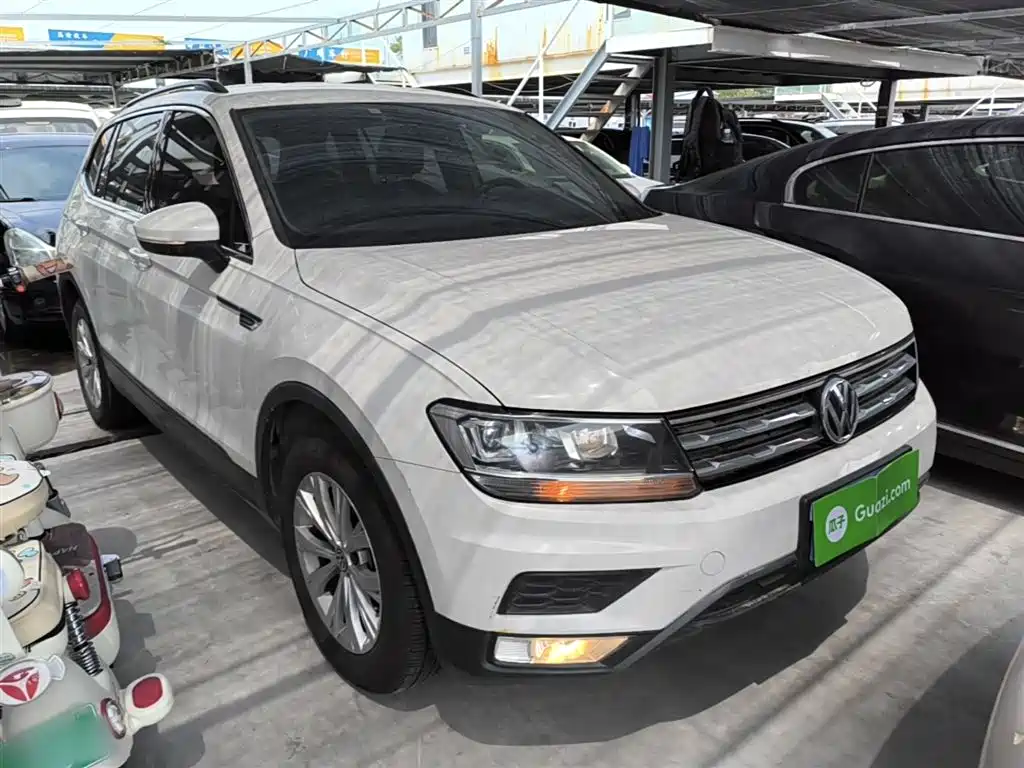 Volkswagen Tiguan L 2018 — фото 22