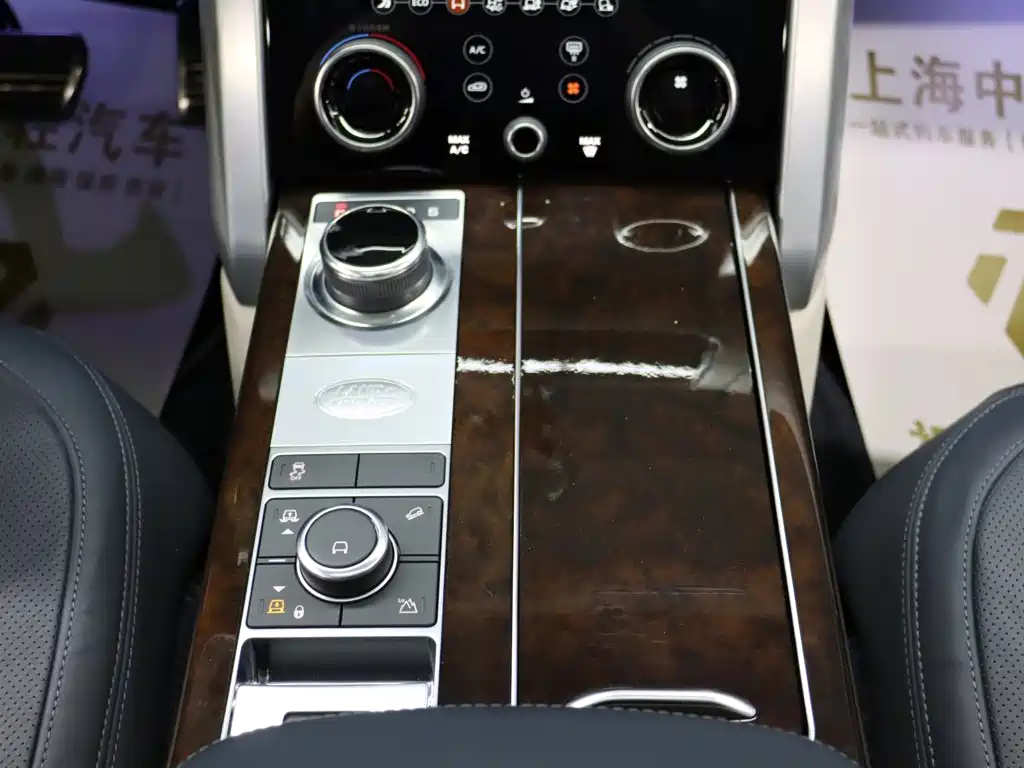 Land Rover Range Rover 2021 — фото 19
