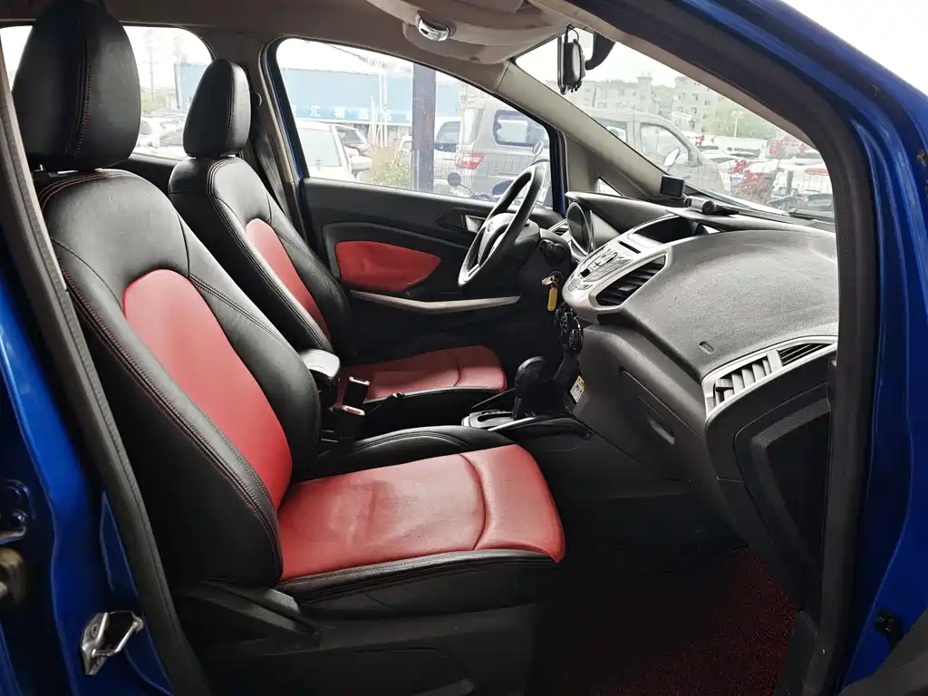 Ford Ecosport 2013 — фото 10