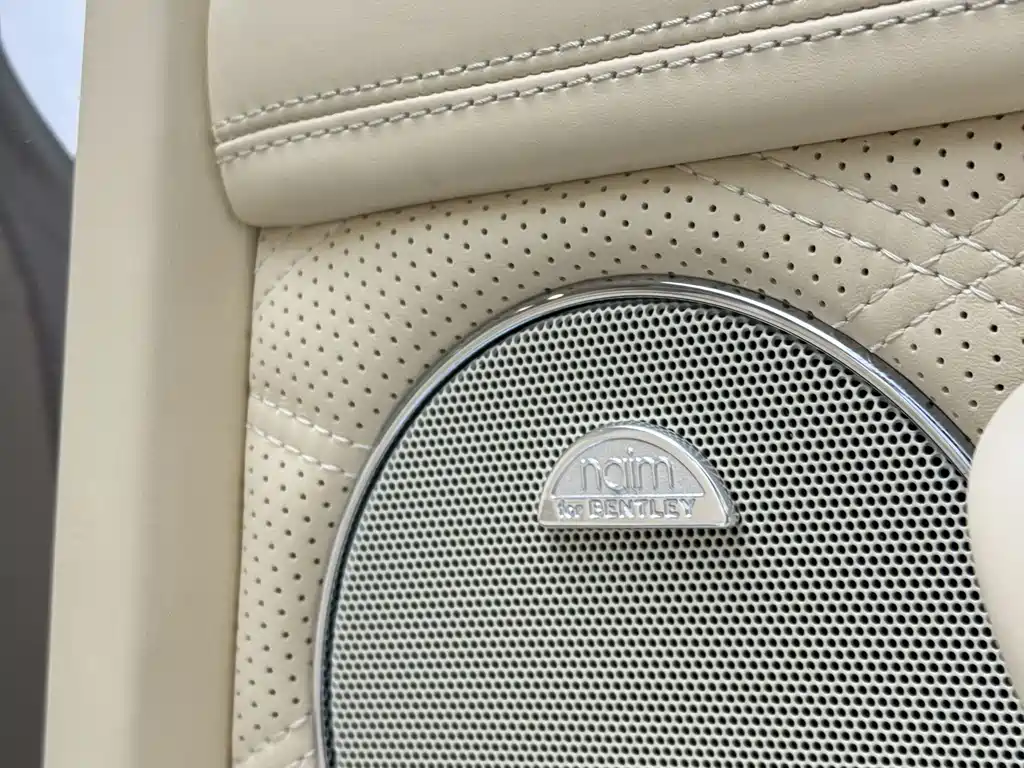Bentley Flying Spur 2014 — фото 13