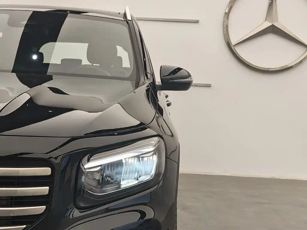 Mercedes-Benz GLB 2024 — фото 15