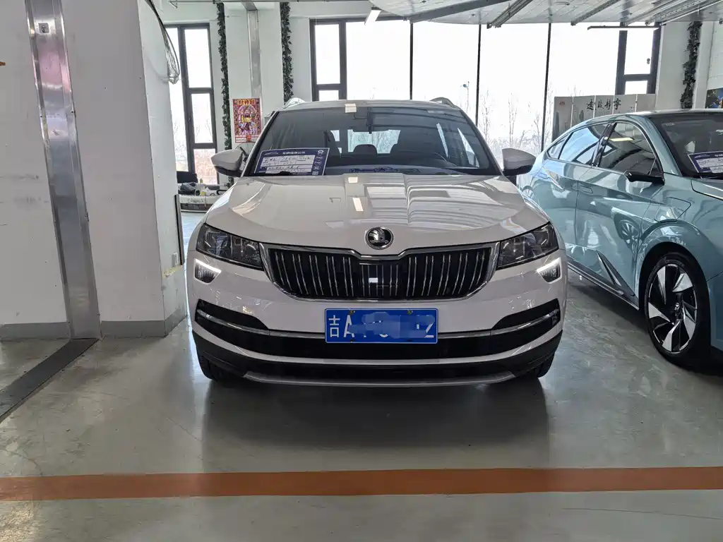 Skoda Karoq 2018 — фото 2