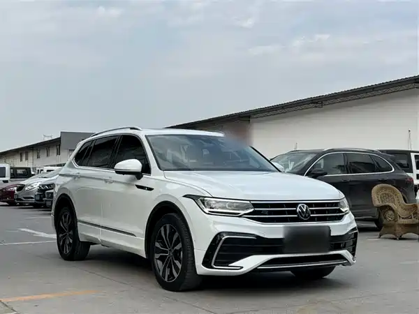 Volkswagen Tiguan L 2023