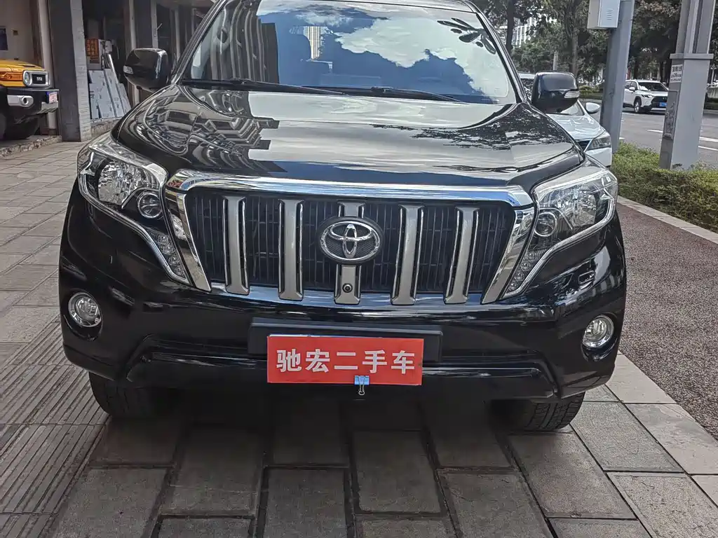 Toyota Prado 2018 — фото 1