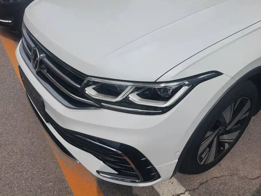 Volkswagen Tiguan L 2023
