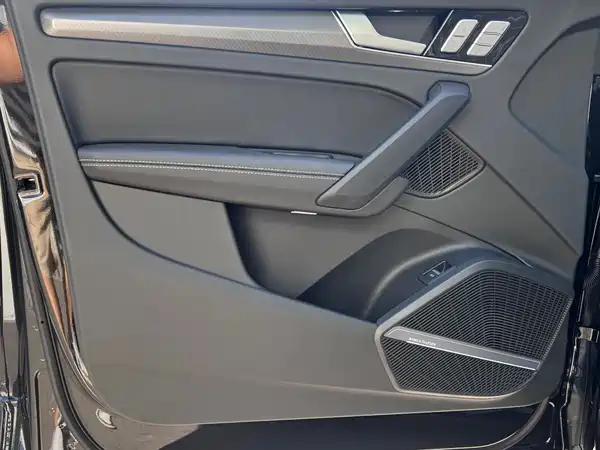 Audi Q5L 2025