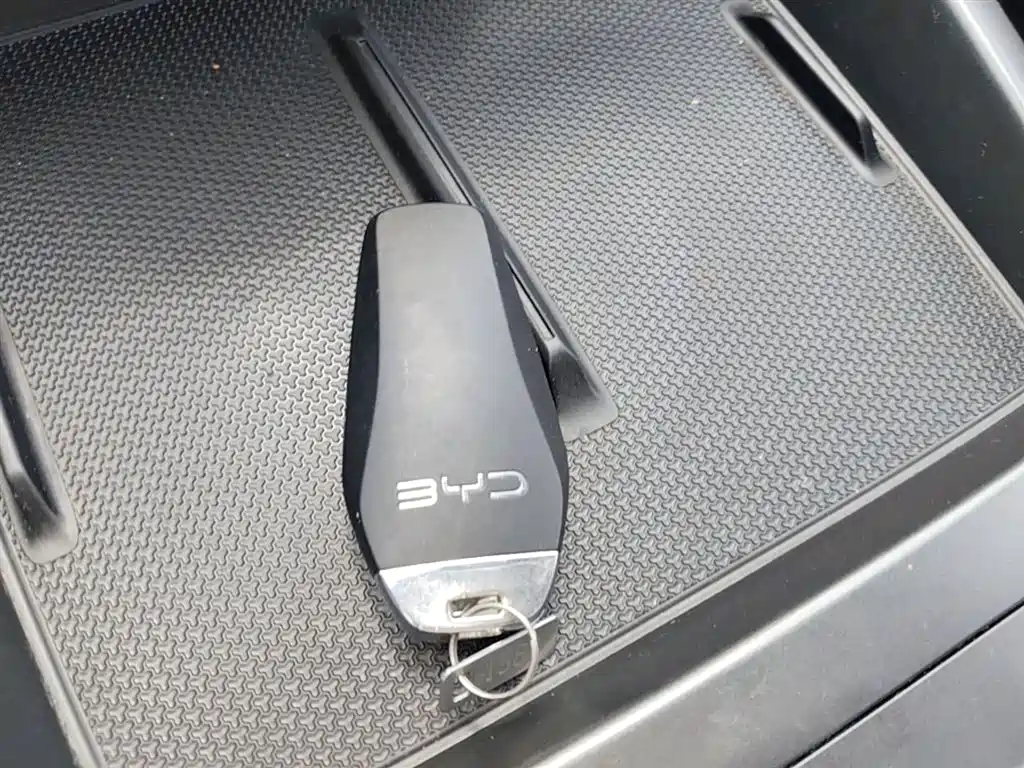 BYD Qin PLUS 2025 — фото 9