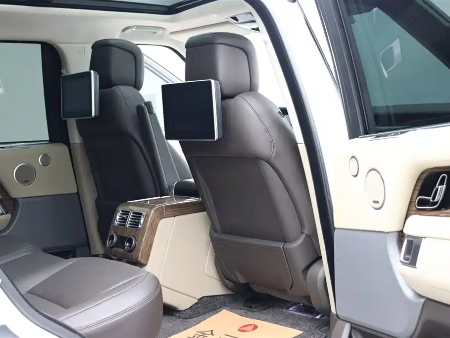 Land Rover Range Rover 2020 — фото 27