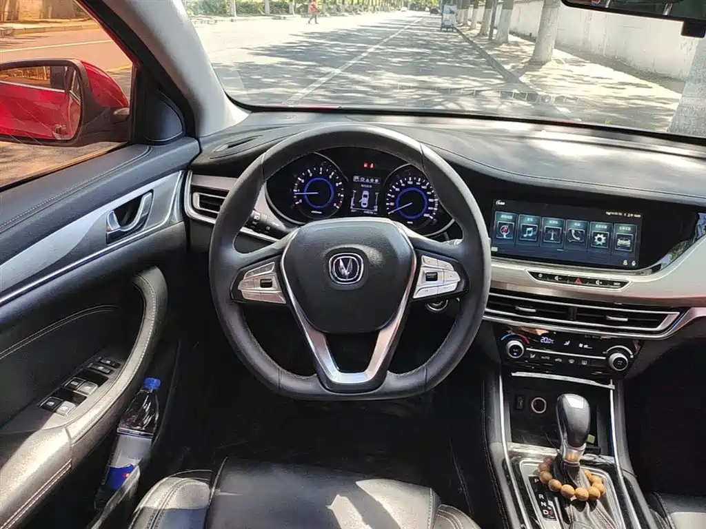 Changan Eado 2019 — фото 11