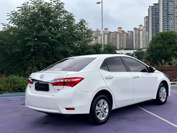 Toyota Corolla 2015