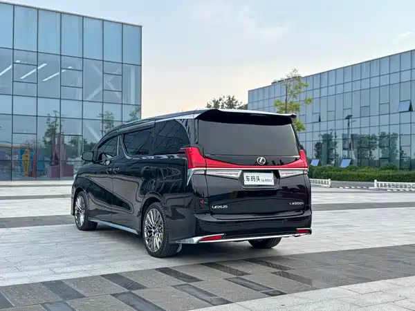 Toyota Vellfire 2019