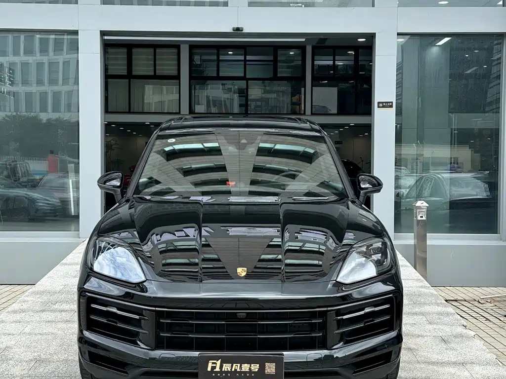 Porsche Cayenne 2025 — фото 1