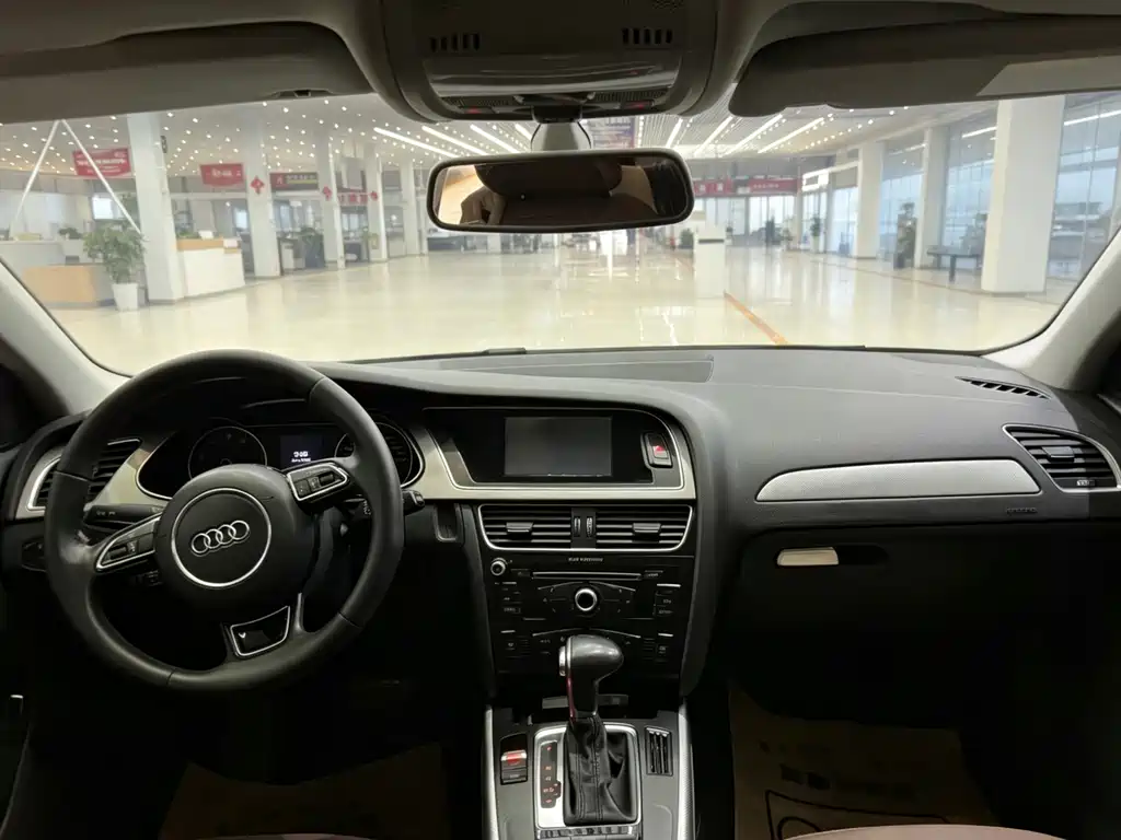 Audi A4L 2014 — фото 11