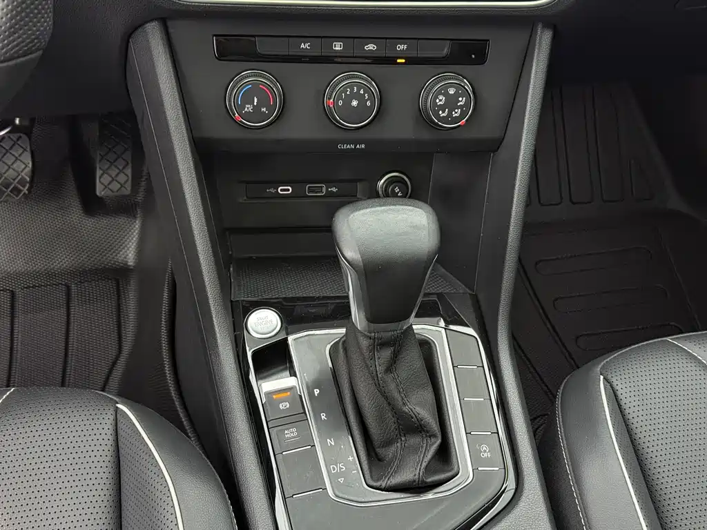 Volkswagen Tiguan L 2022 — фото 15