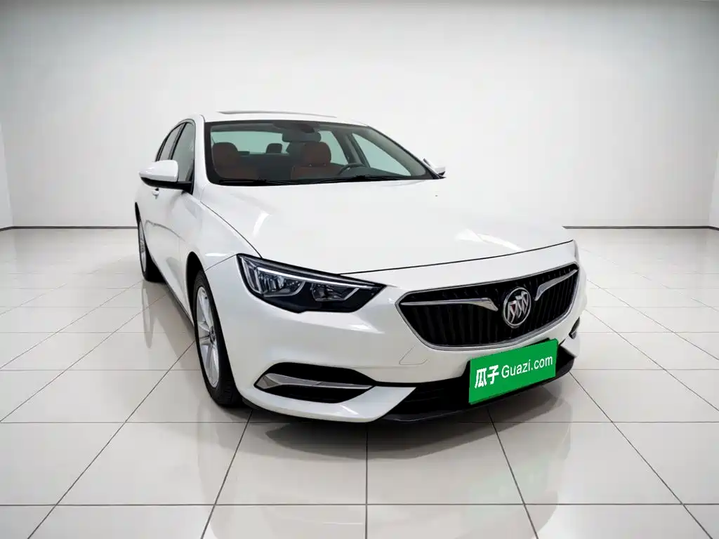Buick Regal 2019 — фото 25