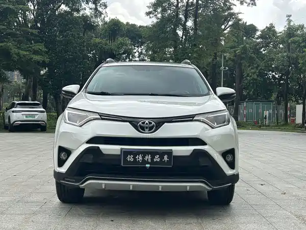 Toyota RAV4 2017
