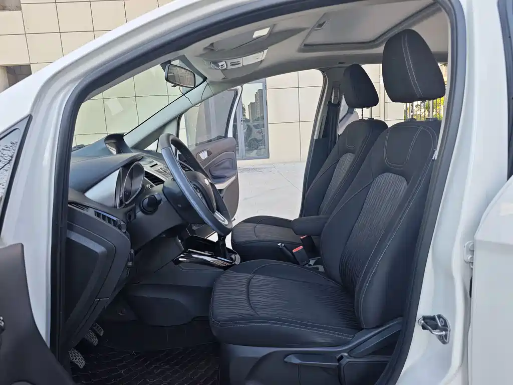 Ford Ecosport 2016 — фото 8