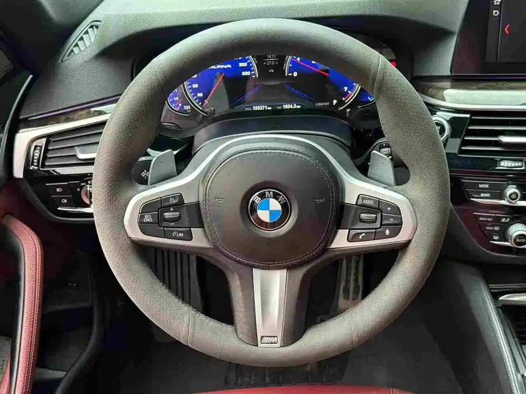 BMW 5 Series 2017 — фото 6