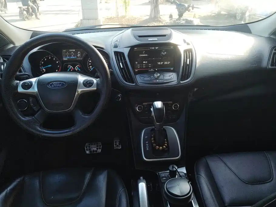 Ford Kuga 2014 — фото 12