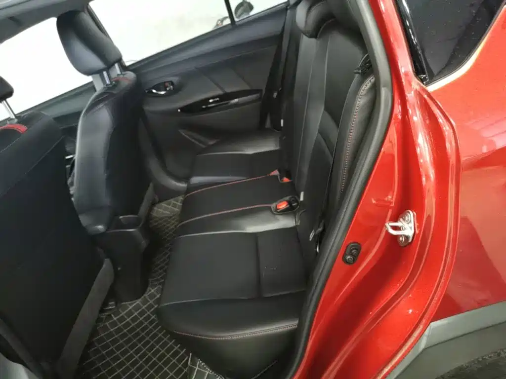 Toyota Yaris L 2021 — фото 24