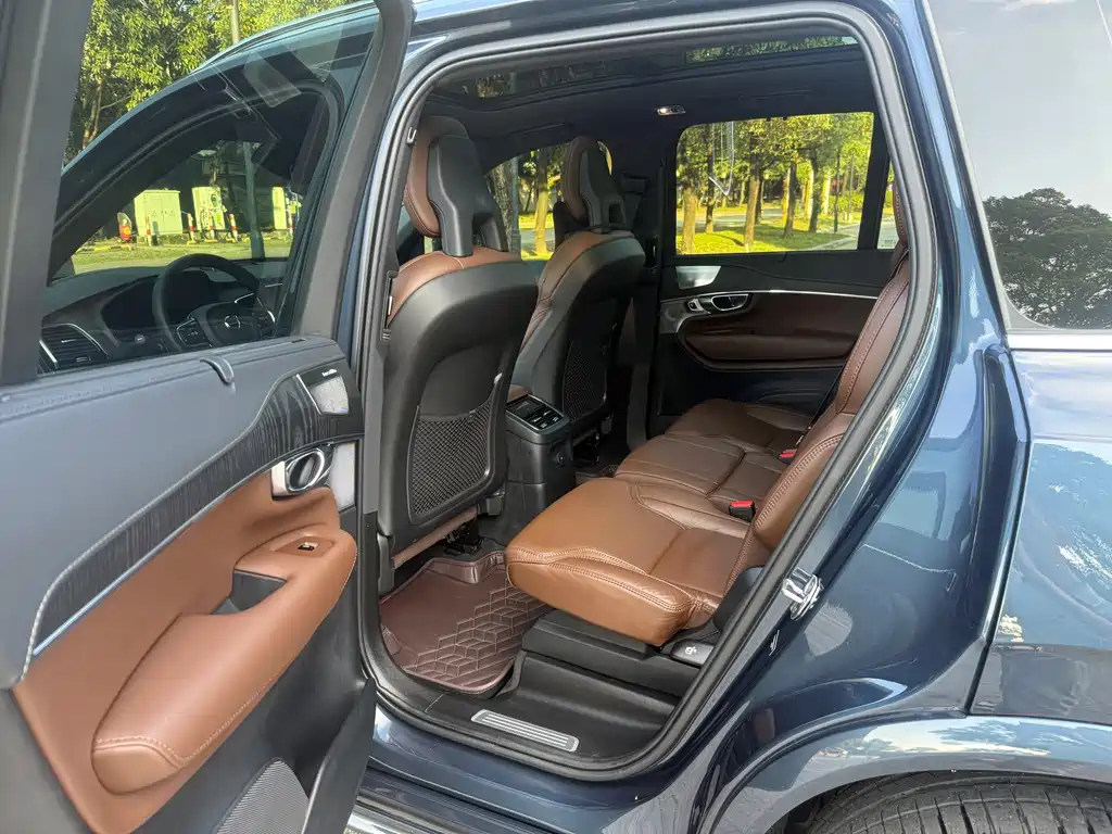 Volvo XC90 Plug-In Hybrid 2021 — фото 5