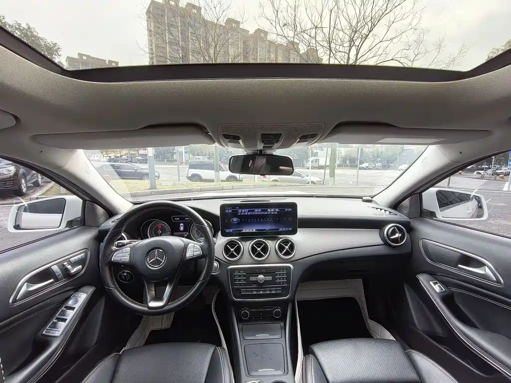 Mercedes-Benz GLA 2017 — фото 10