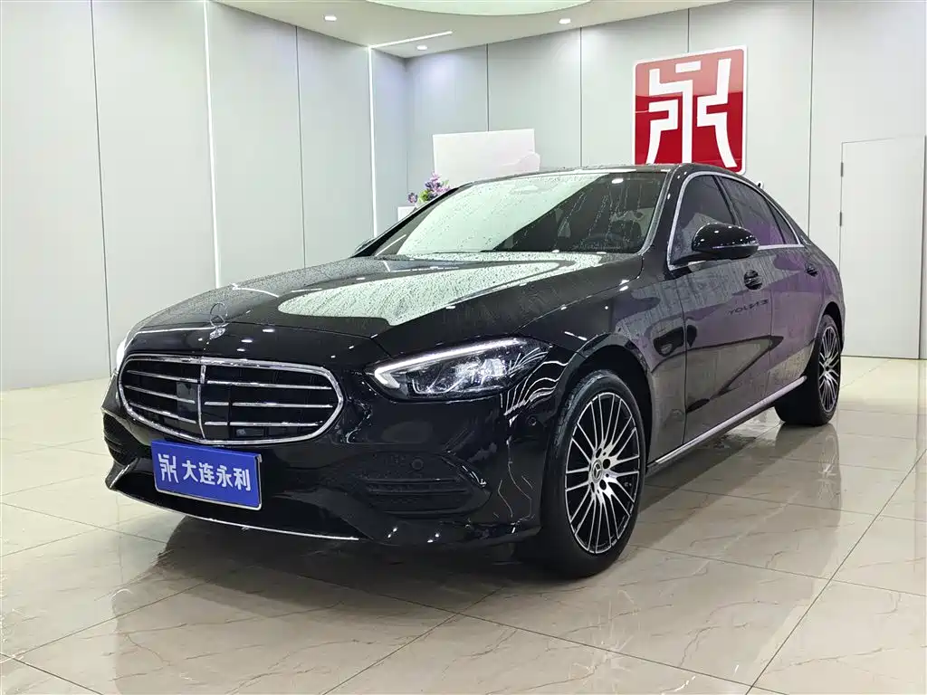 Mercedes-Benz C-Class 2023 — фото 1