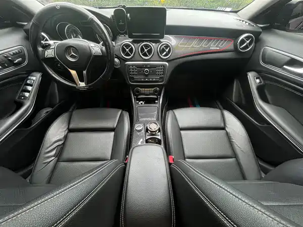 Mercedes-Benz GLA 2016